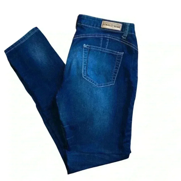 GoGo Star Dark Wash Jeans - Picture 3 of 5